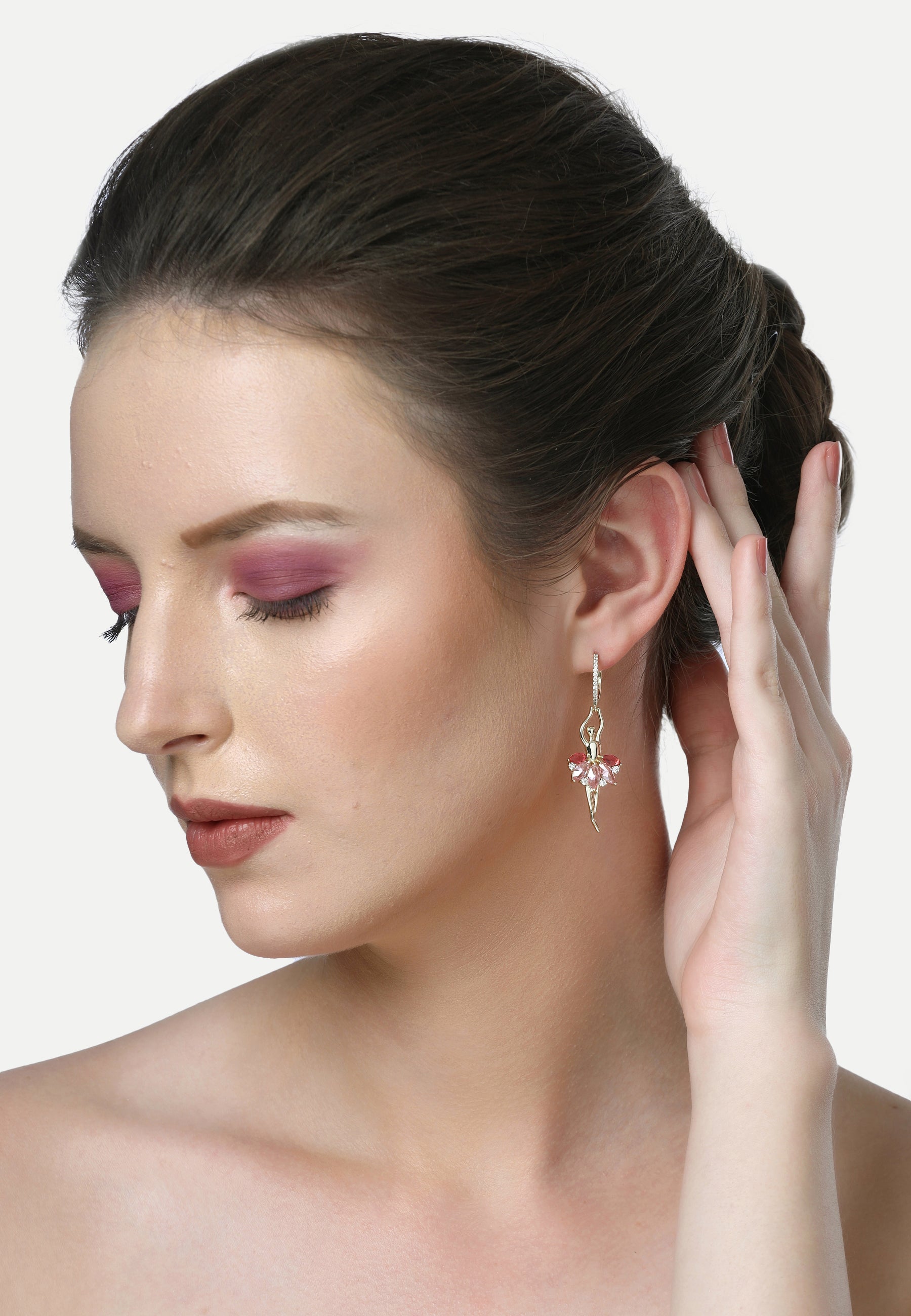 Diva Leaf Shaped Western Drop Earrings