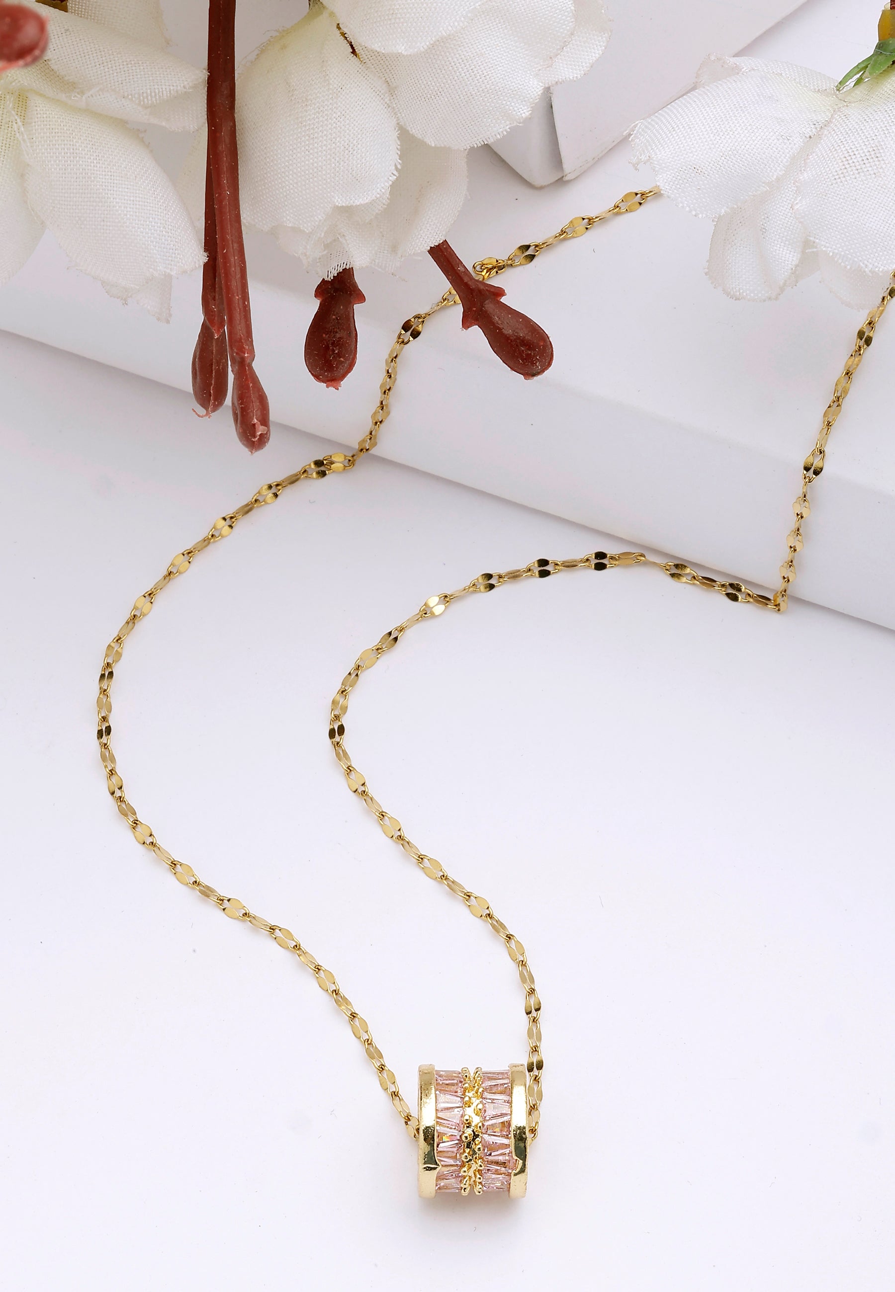 Elegant Cylinder Inlaid Chain Necklace
