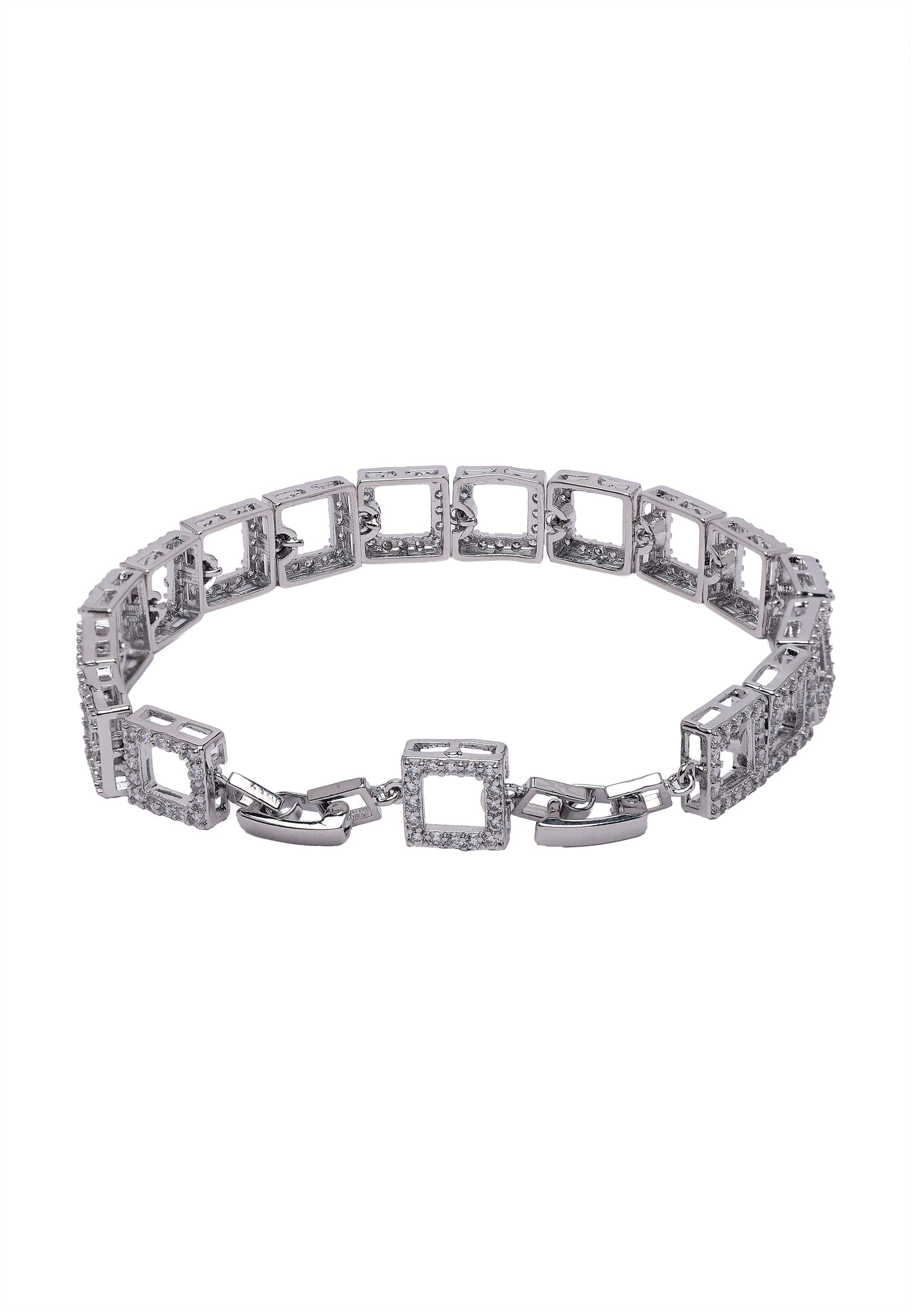 Diva Hollow Square Chain Bracelet