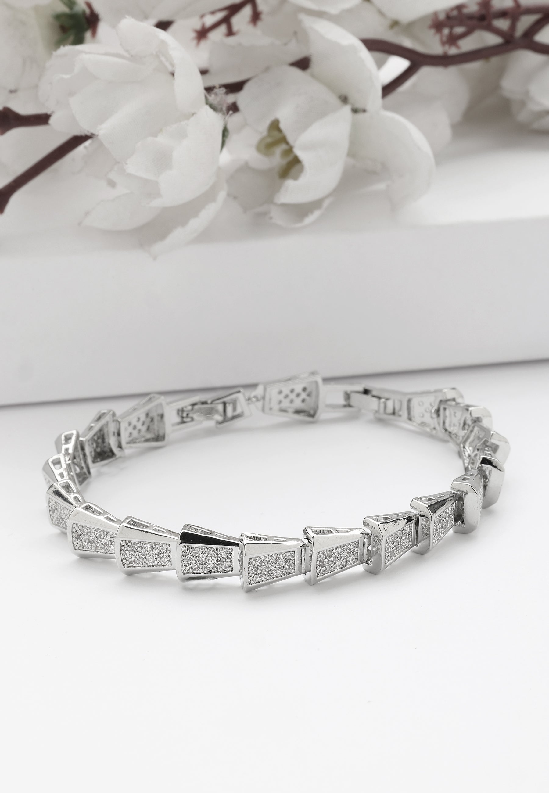 Diva Over Cut Cascading Bracelet
