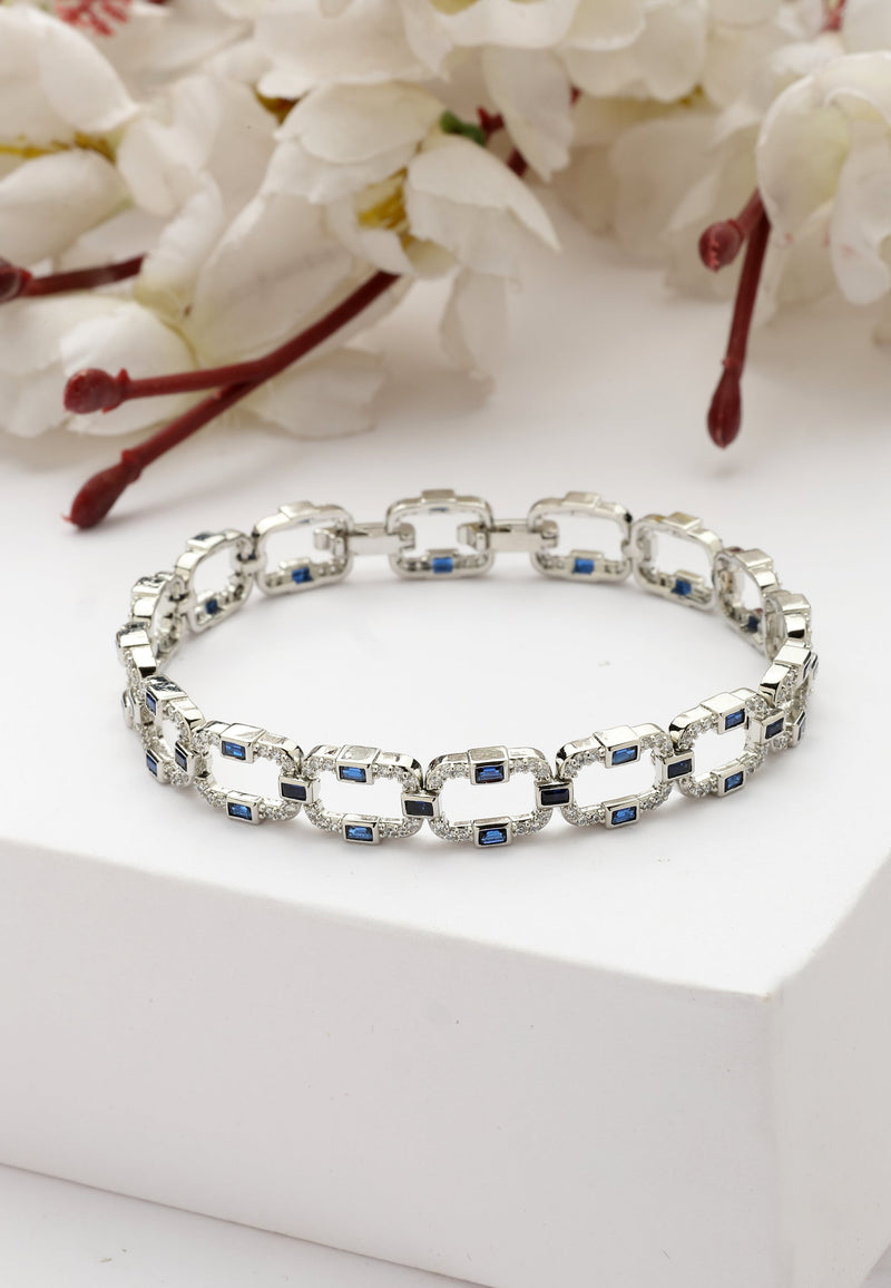 Diva Interlock Bracelet