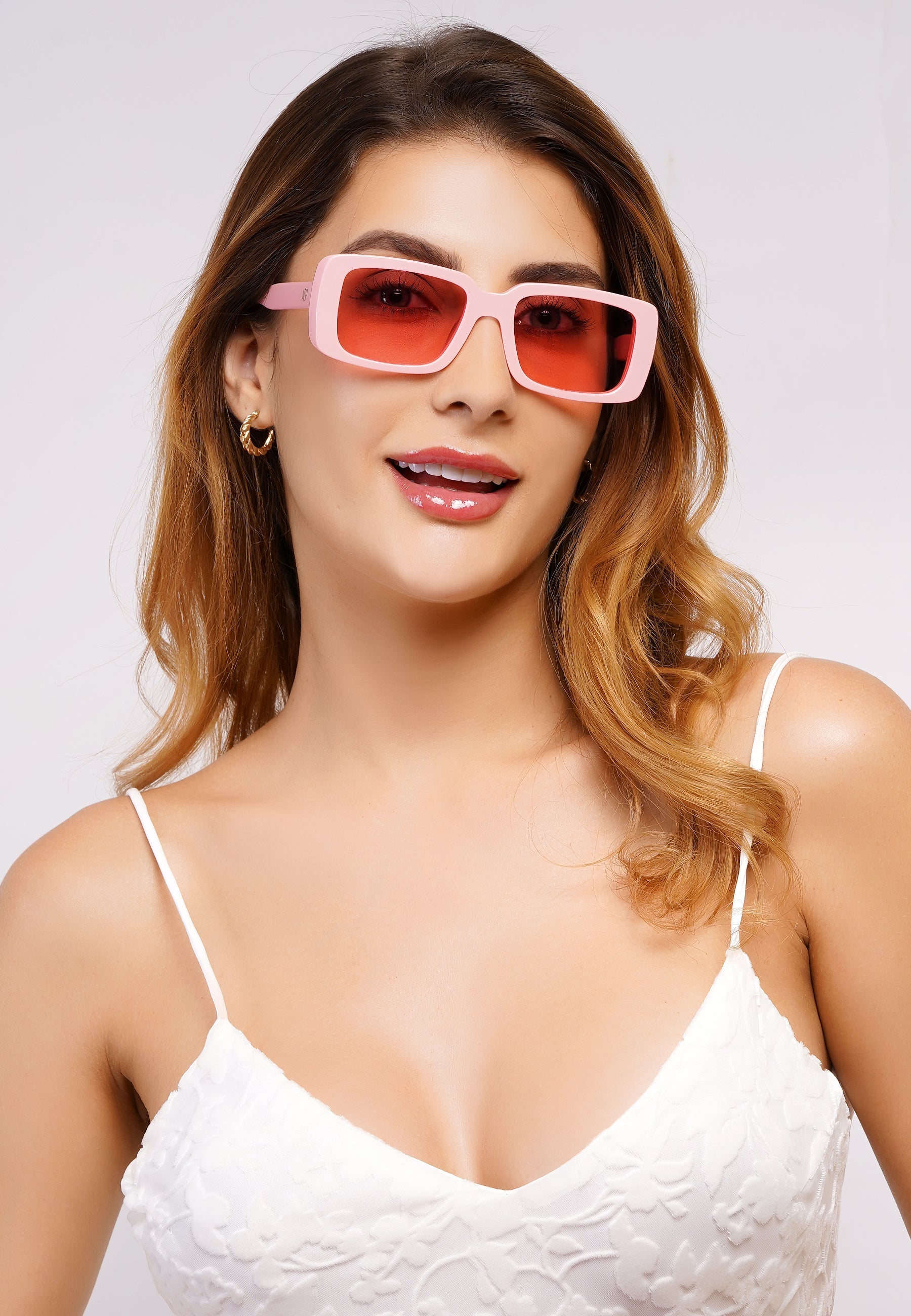 Retro-Inspired Bold Rectangle Sunglasses