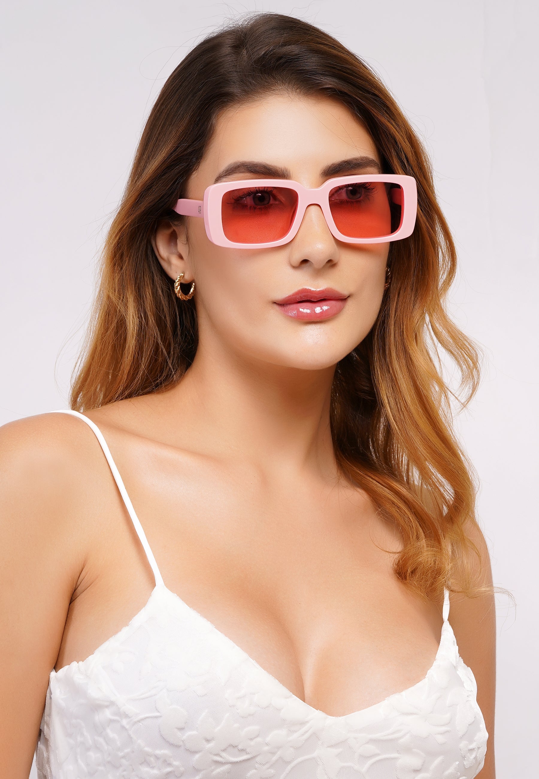 Retro-Inspired Bold Rectangle Sunglasses