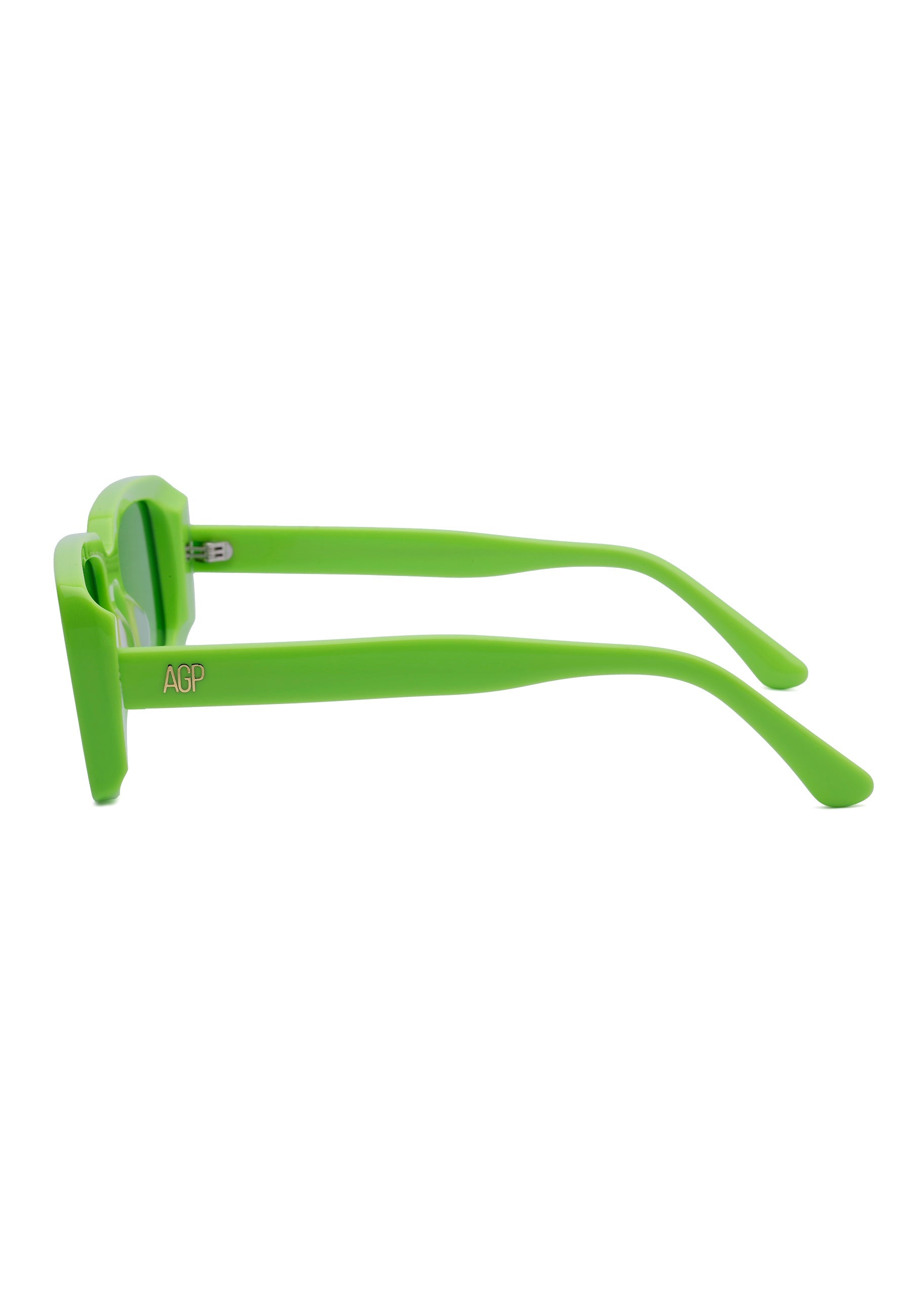 Retro-Inspired Bold Rectangle Sunglasses