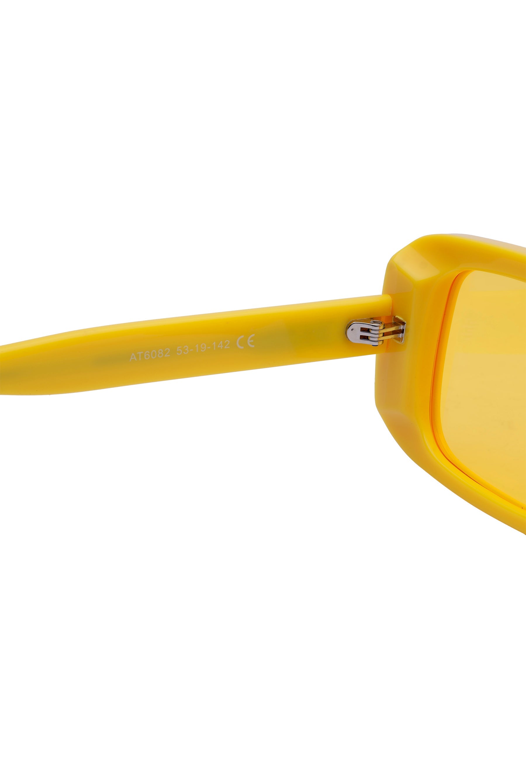 Retro-Inspired Bold Rectangle Sunglasses